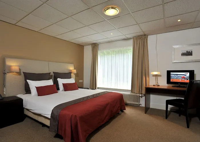 Отель Fletcher Restaurant - Arnhem 4*